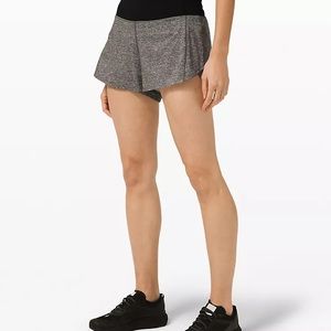 Lululemon Speed Up Short 4in lined size 8T